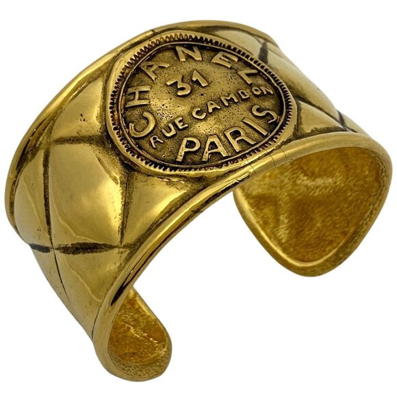 Authentic CHANEL CC Cambon Logo Vintage Bracelet Cuff Bangle Gold Quilted Wide - Picture 1 of 13